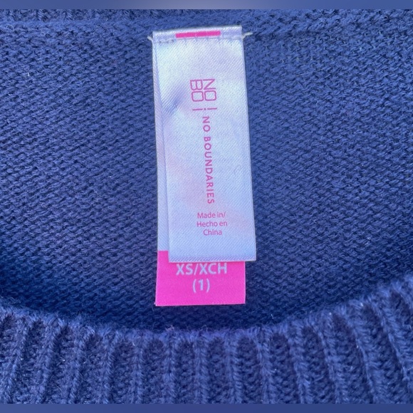 Santa Christmas Sweater - Picture 5 of 6